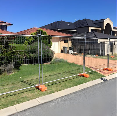 Galvanized 2.1m x 2.4m Easily Assembled Temporary Fence Welded Wire Metal Fence Panel